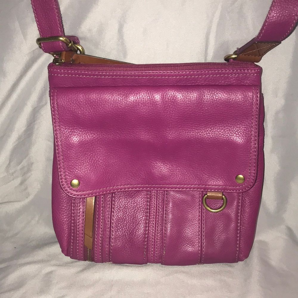 Fossil leather Purse 👜